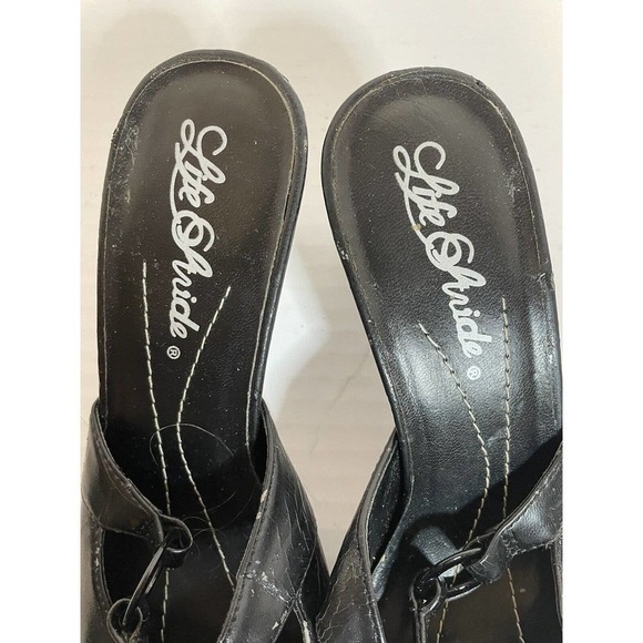 Women’s LIFE STRIDE Black Mules Slip On 2 3/4" Heel Shoe 6M Vegan - Picture 2 of 7